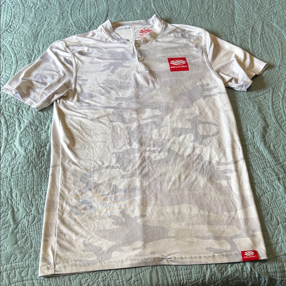 Selkirt Pickleball Men's Camouflage Performance Henley Shirt Size XS